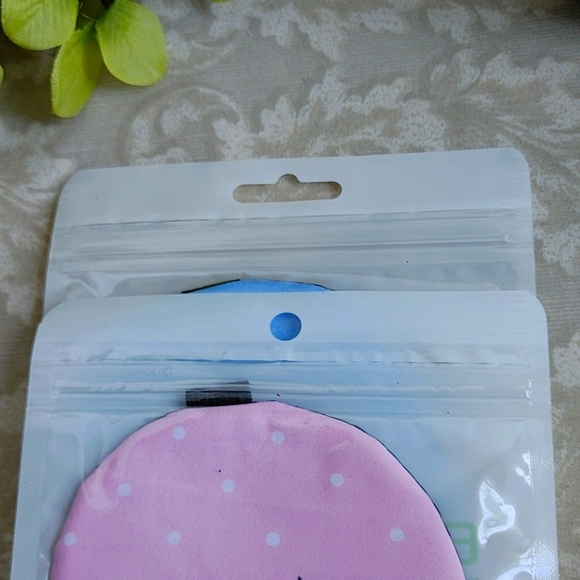 2 Hello Kitty Sleep Eyeshade Eye Masks - Picture 2 of 6